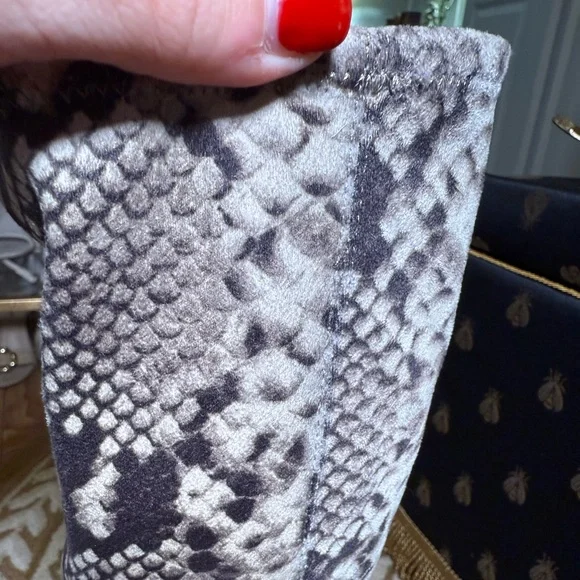 Steve Madden Dexie Slim Fit Knee High Block Heel Boot - Picture 10 of 10